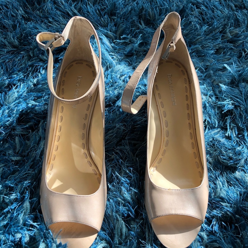 COPY - Shoes - Picture 2 of 5